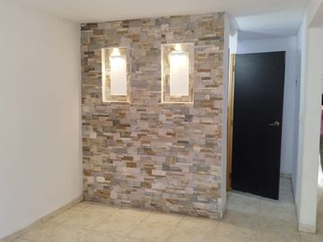 CASA EN LOS ROBLES