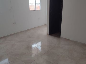CASA EN LOS ROBLES