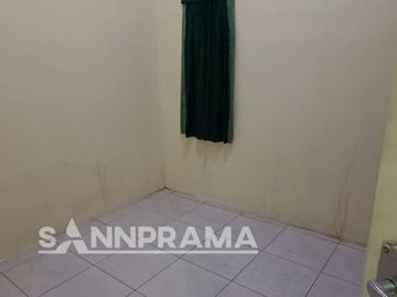 rumah second 1 lantai di dekat komplek maharaja depok