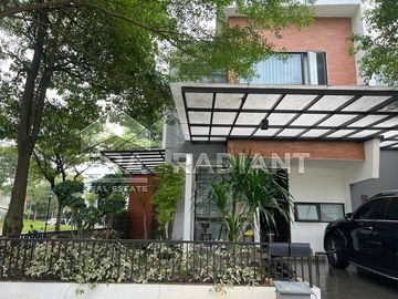 Rumah Hook Dijual di Bintaro, Cluster Kebayoran Harmony, Kondisi Siap Huni