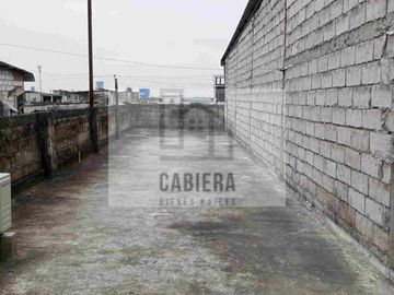 CASA EN VENTA EN EL SUBURBIO DE GUAYAQUIL, 2 PISOS RENTEROS EN GUAYAQUIL,ECUADOR