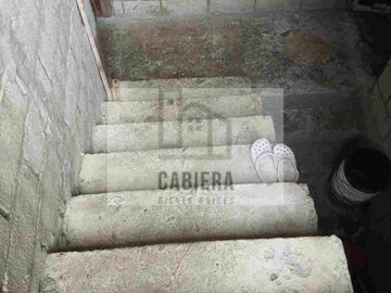 CASA EN VENTA EN EL SUBURBIO DE GUAYAQUIL, 2 PISOS RENTEROS EN GUAYAQUIL,ECUADOR