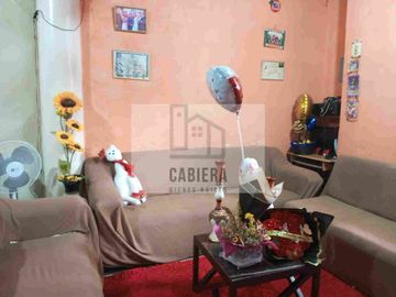 CASA EN VENTA EN EL SUBURBIO DE GUAYAQUIL, 2 PISOS RENTEROS EN GUAYAQUIL,ECUADOR