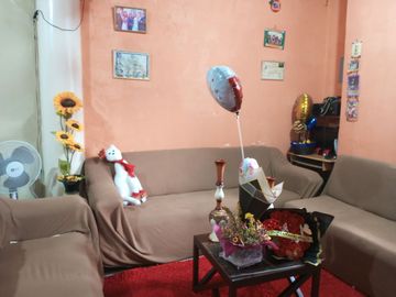 CASA EN VENTA EN EL SUBURBIO DE GUAYAQUIL, 2 PISOS RENTEROS EN GUAYAQUIL,ECUADOR