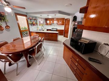 VENTA CASA LA PLANICIE LA MOLINA
