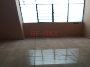 Edificio En Los Olivos