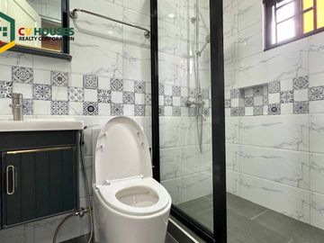 RESIDENTIAL HOUSE AND LOT FOR SALE