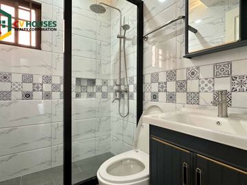 RESIDENTIAL HOUSE AND LOT FOR SALE