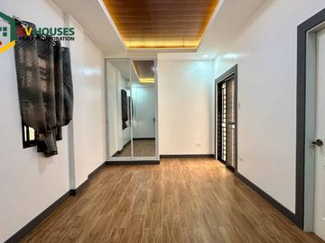 RESIDENTIAL HOUSE AND LOT FOR SALE