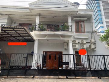 Rumah Mewah Dikelilingi Cafe Dan Hotel Area Benhil Dan Bebas Banjir