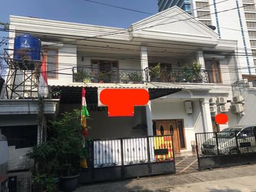 Rumah Mewah Dikelilingi Cafe Dan Hotel Area Benhil Dan Bebas Banjir