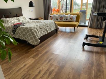 HERMOSA QUINTA EN CHECA CON CASA MODERNA 3 HABITACIONES TIPO EUROPEA