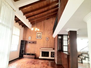 Vendo Casa Rentera Norte de Quito