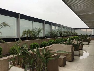 AMPLIA OFICINA CON ESPECTACULAR VISTA, EN PLENO CORAZON DEL CENTRO FINANCIERO DE SAN ISIDRO
