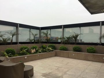 AMPLIA OFICINA CON ESPECTACULAR VISTA, EN PLENO CORAZON DEL CENTRO FINANCIERO DE SAN ISIDRO