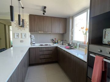 DEPARTAMENTO DE 3D Y 2B, 2 ESTACIONAMIENTOS Y 2 BODEGA EN LAGUNA DEL MAR