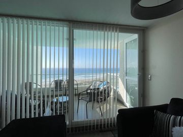 DEPARTAMENTO DE 3D Y 2B, 2 ESTACIONAMIENTOS Y 2 BODEGA EN LAGUNA DEL MAR