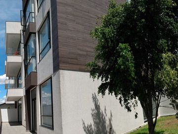 Departamento de Venta en Cumbaya, con facil acceso a vias principales