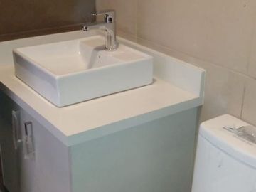 Departamento de Venta en  San Juan de Cumbaya, con facil acceso a vias principales