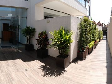 Departamento de Venta en  San Juan de Cumbaya, con facil acceso a vias principales