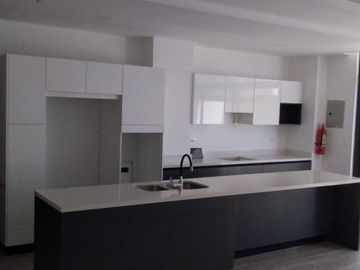 Departamento de Venta en Cumbaya, con facil acceso a vias principales