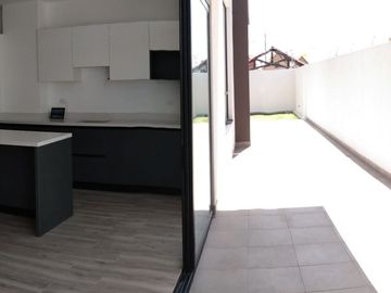 Departamento de Venta en Cumbaya, con facil acceso a vias principales