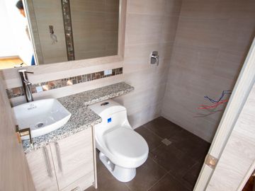 Venta de Suite en La Carolina, cerca el Quicentro Norte, Quito