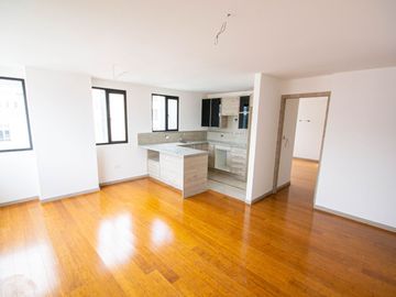 Venta de Suite en La Carolina, cerca el Quicentro Norte, Quito