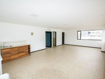 Venta de Suite en La Carolina, cerca el Quicentro Norte, Quito