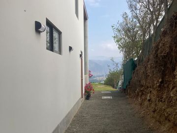 ESPECTACULAR CASA DE CAMPO EN CONDOMINIO LA RAYA DE CIENEGUILLA: 8 DORMITORIOS Y 8 BAÑOS PARA VIVIR EL LUJO RURAL