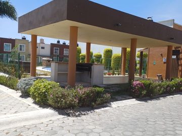 BONITA CASA EN VENTA ZONA CUAUTLANCINGO!!