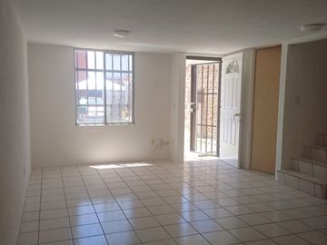 BONITA CASA EN VENTA ZONA CUAUTLANCINGO!!