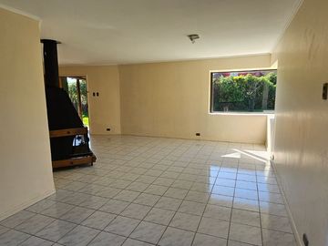 Concón, Las Gaviotas, 1415 mt2 terreno, casa 3 dormitorios, quincho