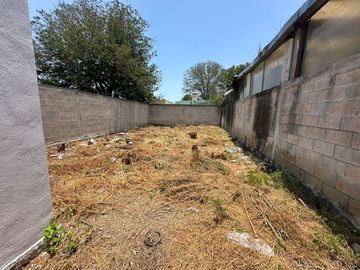 SE VENDE CASA CON LOCAL EN CAUCEL, MÉRIDA YUCATÁN.