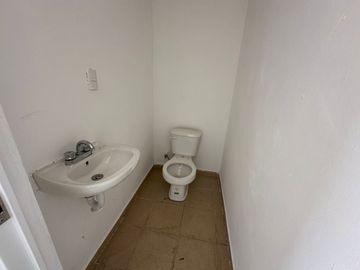 SE VENDE CASA CON LOCAL EN CAUCEL, MÉRIDA YUCATÁN.