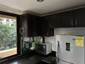 For Sale: 2 Bedroom with Balcony and Parking at El Jardin del Presidente II, Quezon City