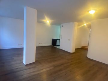 CASA EN VENTA SECTOR DE LA GONZÁLEZ SUÁREZ
