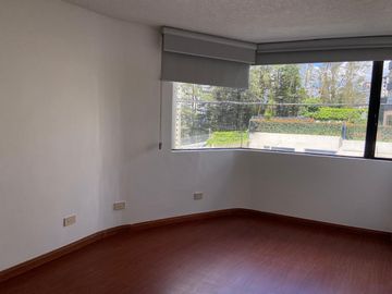 CASA EN VENTA SECTOR DE LA GONZÁLEZ SUÁREZ