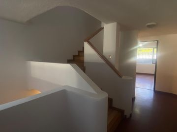 CASA EN VENTA SECTOR DE LA GONZÁLEZ SUÁREZ