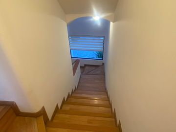 CASA EN VENTA SECTOR DE LA GONZÁLEZ SUÁREZ