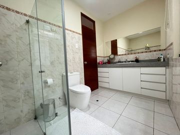 En venta linda casa  en Condominio🏠🤩