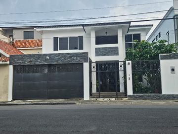 VENTA CASA EN PUERTO AZUL - VIA A LA COSTA