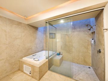 CASA EN VENTA, JURICA REGENCY, QUERÉTARO