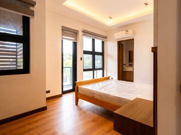 For Sale Bali Mansions South Forbes 5 Bedroom Silang, Cavite
