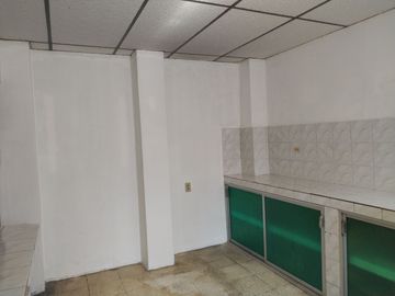 CASA DE VENTA, EN URB.PRIMAVERA I, CANTÓN DURÁN