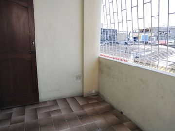 CASA DE VENTA, EN URB.PRIMAVERA I, CANTÓN DURÁN