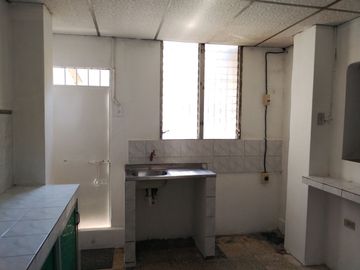 CASA DE VENTA, EN URB.PRIMAVERA I, CANTÓN DURÁN