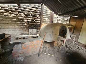 Chaclacayo: Venta de Casa Como Terreno, Centrica Ubicación.