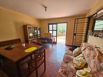 Chaclacayo: Venta de Casa Como Terreno, Centrica Ubicación.