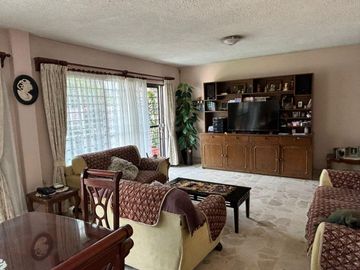 Venta de casa con 5 recamaras en Cuernavaca Morelos
